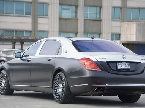 Used 2016 Mercedes-Benz Maybach S 600 image 17