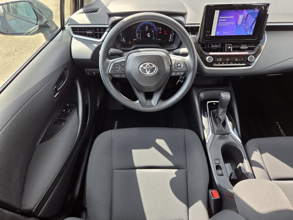 Used 2026 Toyota Corolla LE FWD image 13