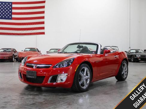 Used 2008 Saturn Sky Red Line image 1