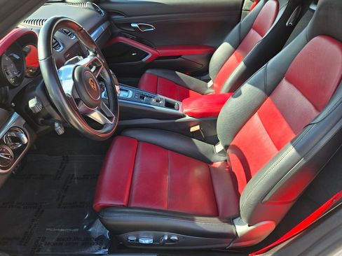 Used 2017 Porsche 718 Boxster S image 11