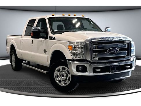 Used 2016 Ford F250 Lariat w/ Chrome Package image 2