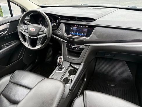 Used 2019 Cadillac XT5 Luxury FWD image 23