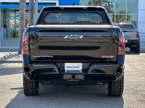 New 2024 Chevrolet Silverado EV RST image 5
