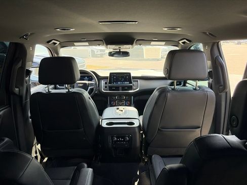Used 2023 Chevrolet Tahoe LT w/ Luxury Package RWD image 11
