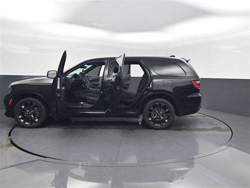 Used 2021 Dodge Durango SXT image 38