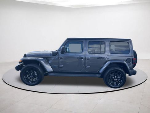 Certified 2025 Jeep Wrangler Sahara image 4
