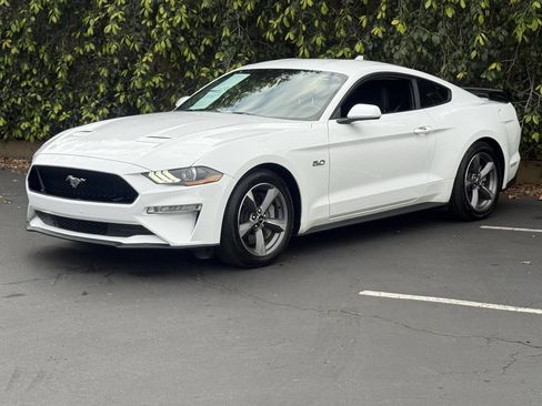 Used 2021 Ford Mustang GT image 4