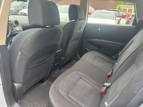 Used 2014 Nissan Rogue S w/ Convenience Package AWD/4WD image 12