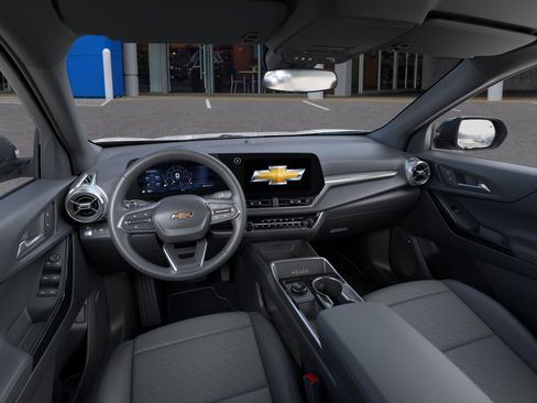 New 2026 Chevrolet Equinox LT w/ Convenience Package II FWD image 15