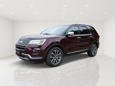 Certified 2018 Ford Explorer Platinum AWD/4WD image 2