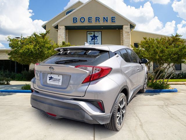 Used 2018 Toyota C-HR XLE FWD image 5