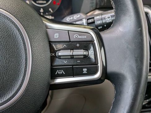 Used 2023 Kia Sorento SX FWD image 32