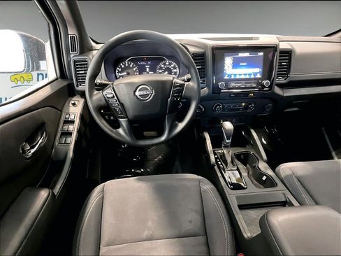 Used 2023 Nissan Frontier SV w/ Midnight Edition Package image 19