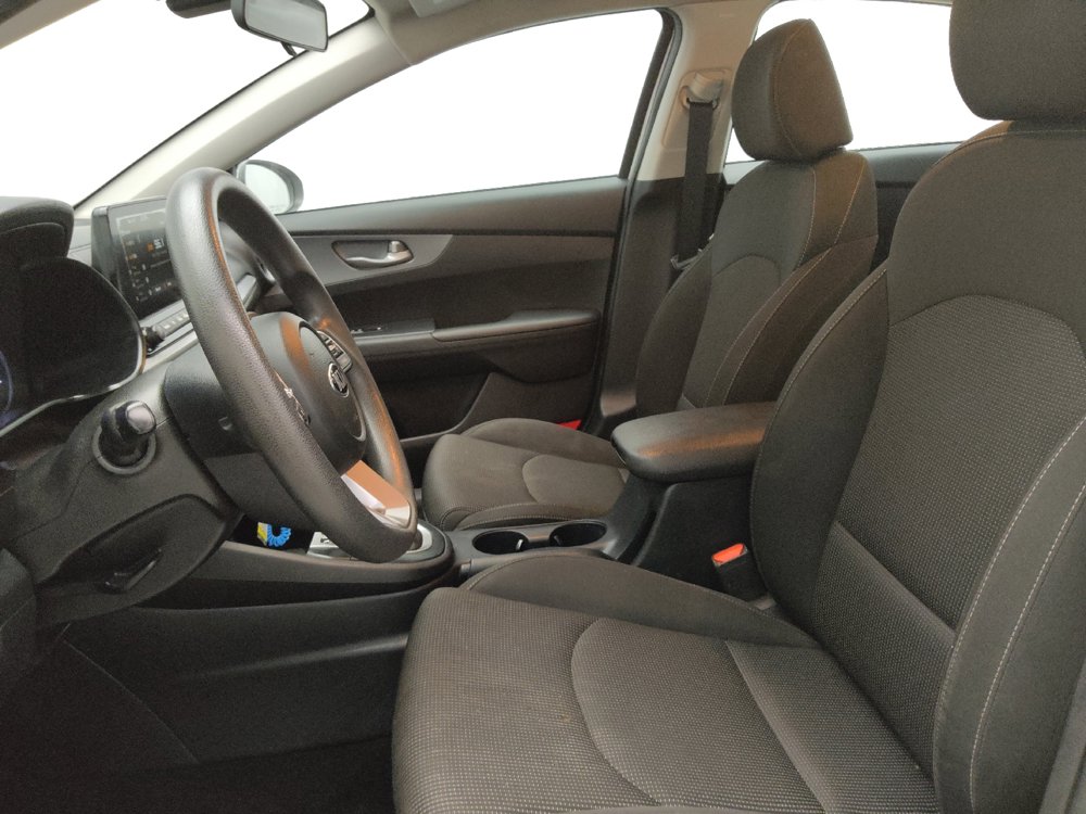 Used 2020 Kia Forte LXS FWD image 17