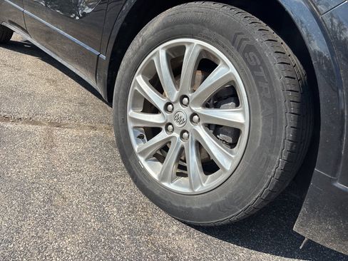 Used 2020 Buick Envision Essence image 4