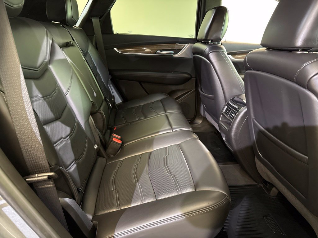 Used 2022 Cadillac XT5 Premium Luxury w/ Platinum Package AWD/4WD image 15