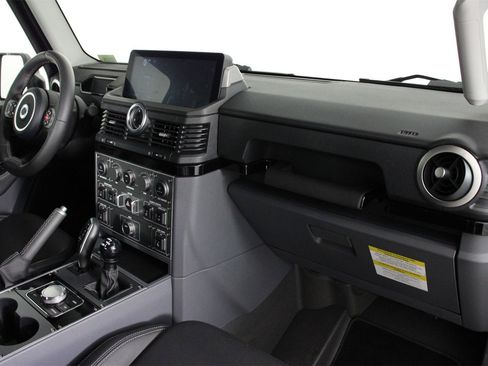 Used 2024 INEOS Grenadier Fieldmaster Edition image 21