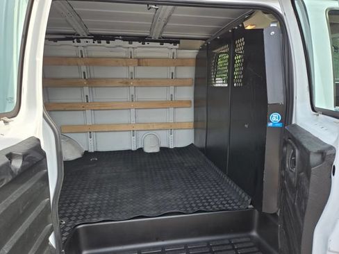 Used 2024 Chevrolet Express 2500 w/ Driver Convenience Package RWD image 16