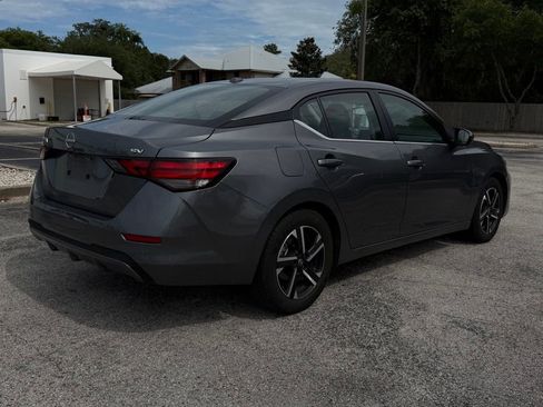 Used 2024 Nissan Sentra SV FWD image 5