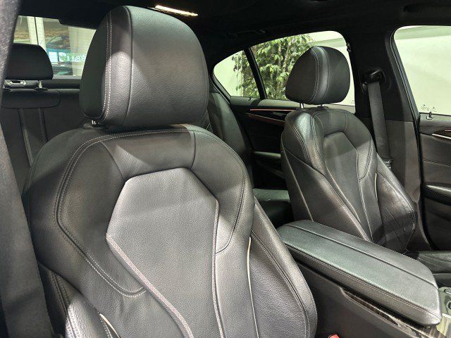 Used 2018 BMW 540i RWD image 53