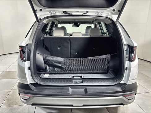 Used 2025 Hyundai Tucson SEL FWD image 21