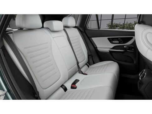 New 2026 Mercedes-Benz GLC 300 4MATIC image 5