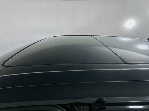 Used 2019 Porsche Cayenne AWD/4WD image 30