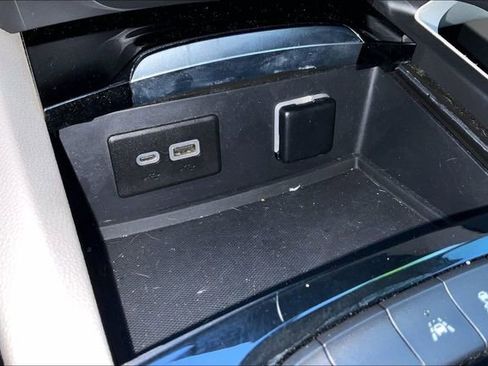 Used 2021 Buick Envision Essence FWD image 24