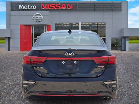 Used 2021 Kia Forte GT-Line w/ GT-Line Premium Package FWD image 5
