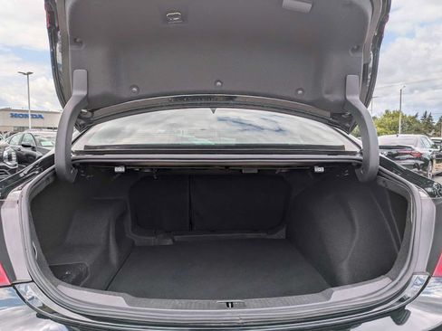 Used 2017 Buick LaCrosse Essence FWD image 30