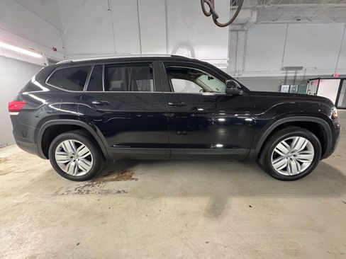 Used 2019 Volkswagen Atlas SE w/ Panoramic Sunroof Package image 6