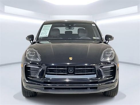Used 2024 Porsche Macan image 10