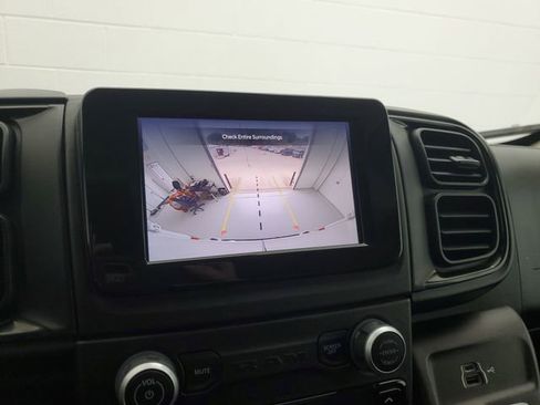 Used 2025 RAM ProMaster 2500 w/ Convenience Group FWD image 23