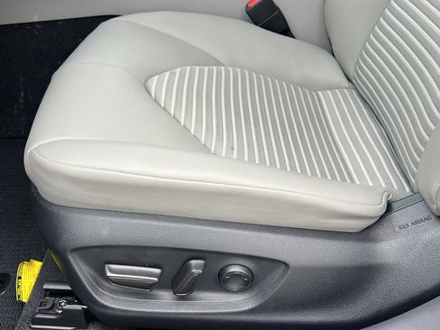 Used 2024 Toyota Camry SE w/ Cold Weather Package FWD image 15