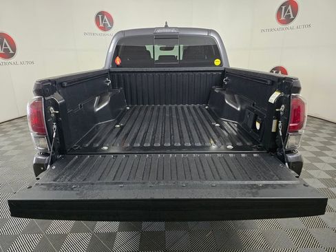 Used 2020 Toyota Tacoma TRD Pro AWD/4WD image 10