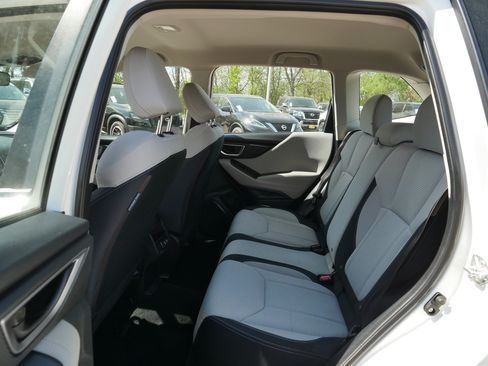 Used 2022 Subaru Forester AWD/4WD image 34