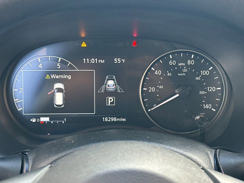 Used 2024 Nissan Kicks SV image 18