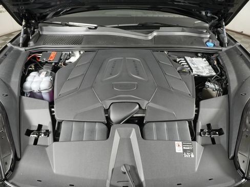 New 2026 Porsche Cayenne Coupe AWD/4WD image 41