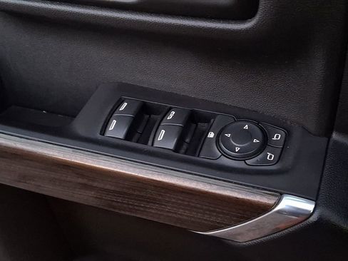 Used 2022 Chevrolet Silverado 1500 LT image 25