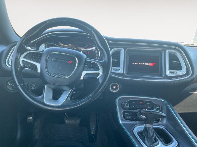 Used 2018 Dodge Challenger SXT RWD image 2
