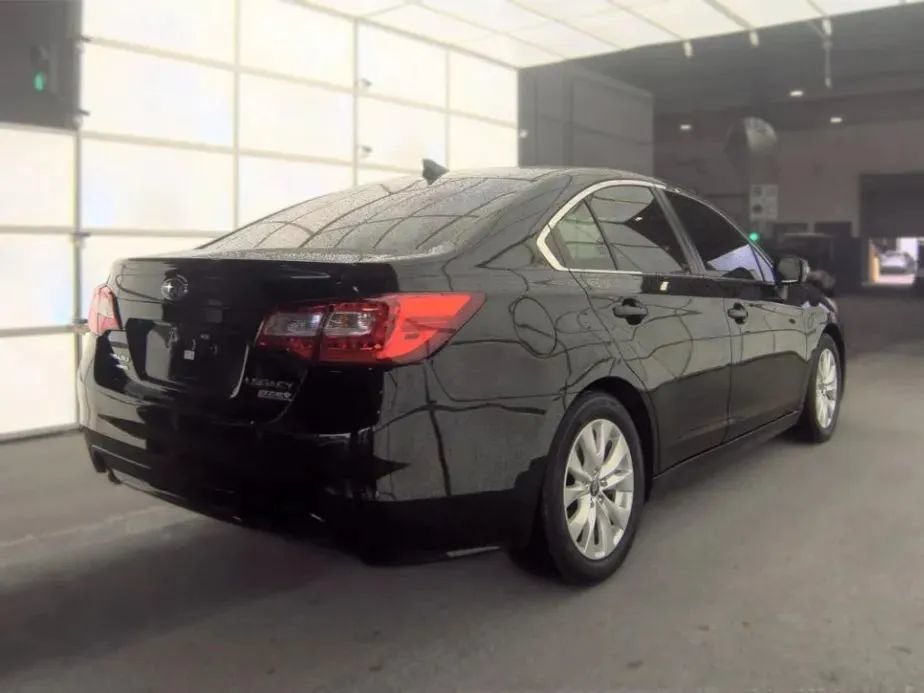 Used 2017 Subaru Legacy 2.5i Premium AWD/4WD image 4