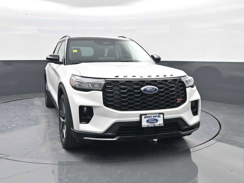 New 2026 Ford Explorer ST image 2