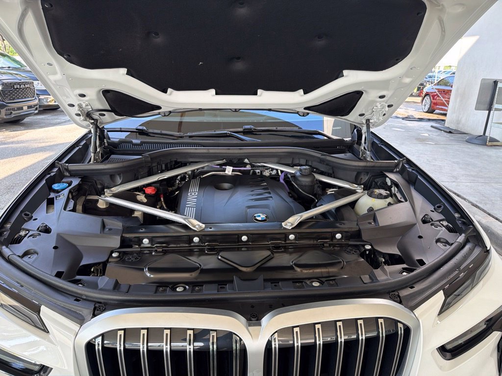 Used 2026 BMW X7 xDrive40i w/ Executive Package AWD/4WD image 13