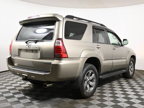 Used 2007 Toyota 4Runner Limited AWD/4WD image 11