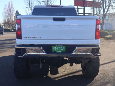 Used 2023 Chevrolet Silverado 3500 LT w/ Convenience Package image 5