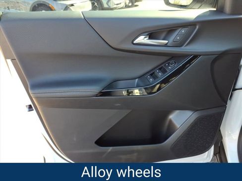 New 2026 Chevrolet Equinox LT w/ Safety and Technology Package image 18