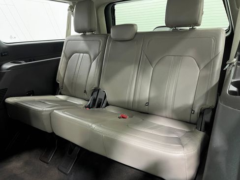 Used 2018 Ford Expedition Max Limited w/ Equipment Group 301A AWD/4WD image 30