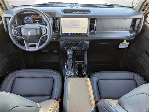 New 2025 Ford Bronco Big Bend w/ Black Diamond Package image 15