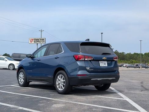 Used 2024 Chevrolet Equinox LT w/ Driver Convenience Package AWD/4WD image 3