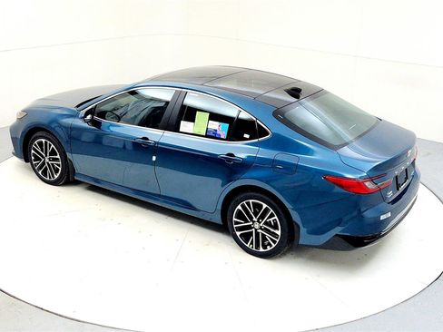 New 2026 Toyota Camry XLE image 12